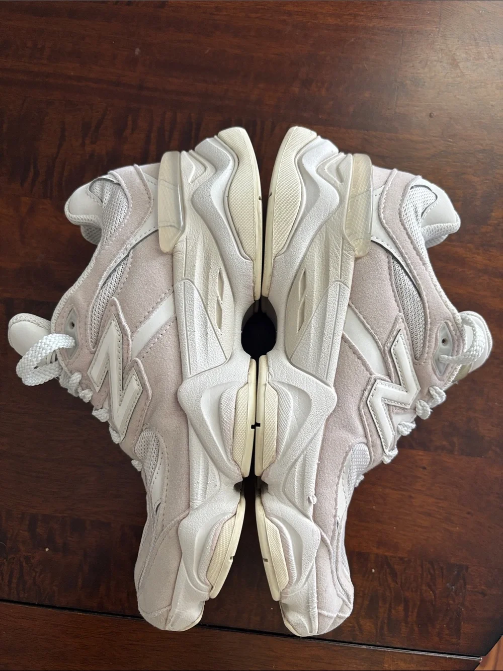 New Balance 9060 sneakers - Picture 6 of 9